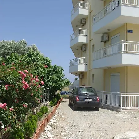 Yiannis Apartment