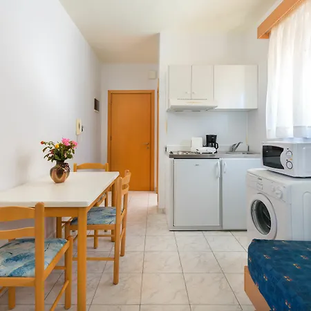Yiannis Apartment Rhodes City
