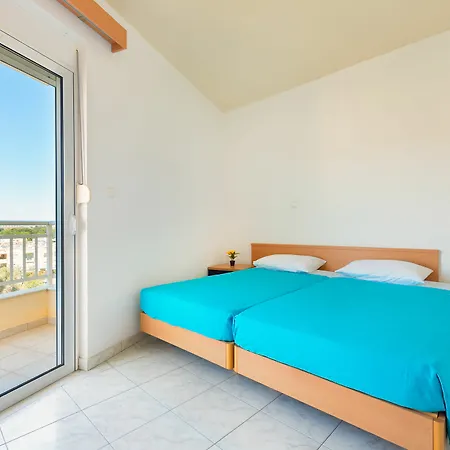 Yiannis Apartment *